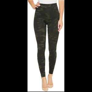 🆕SPANX Look at Me Now Seamless Leggings Green Camo Sz XL